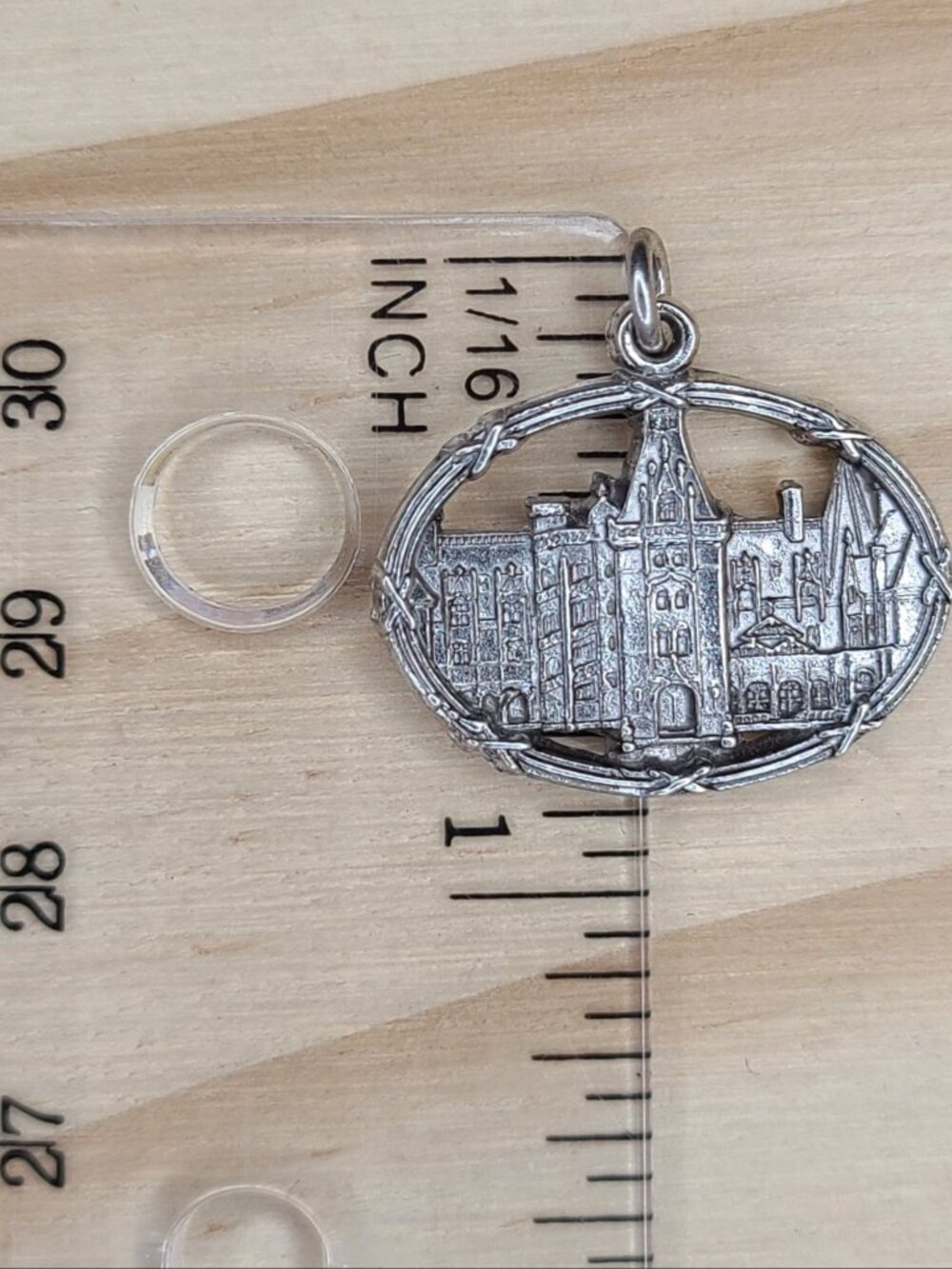 Vintage Sterling Silver Biltmore Estate Oval Pendant Charm Asheville NC .75" - Picture 7 of 8